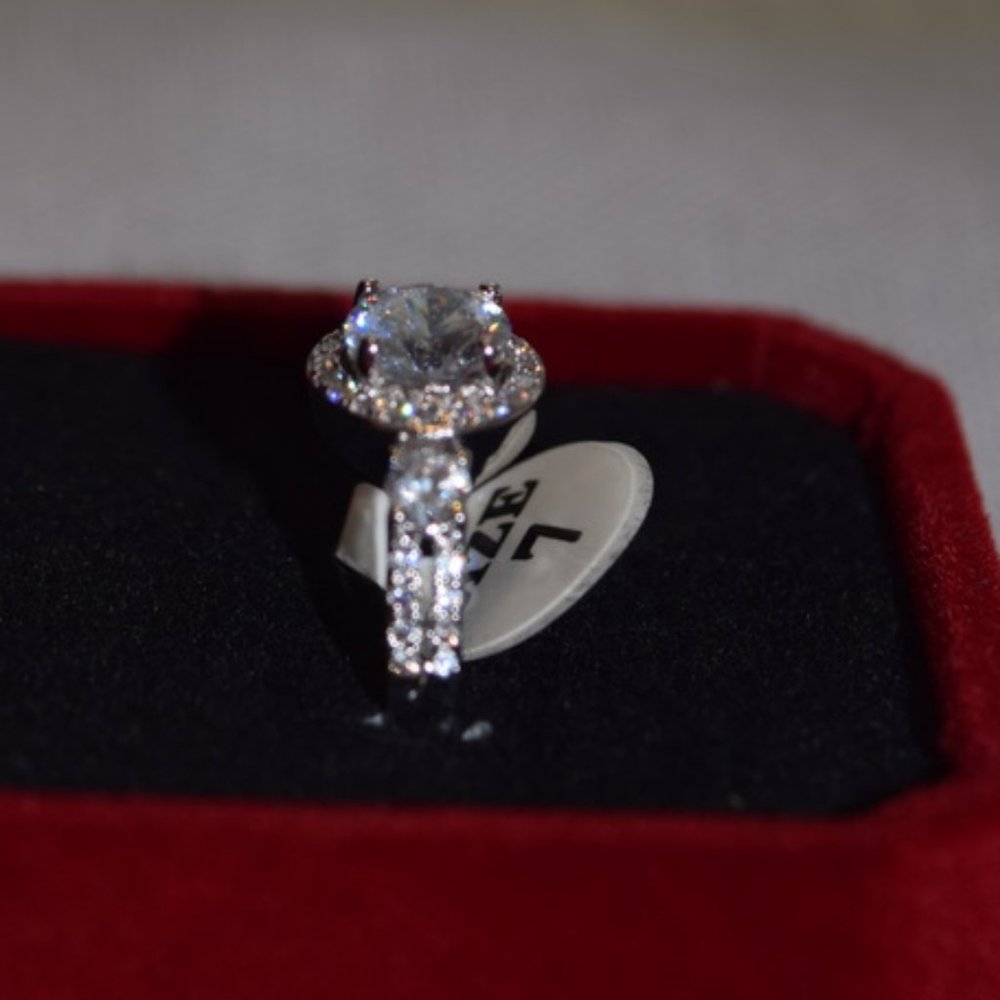 Liza Michele Cubic Zirconia & Silvertone Halo Ring 7 - Picture 2 of 7
